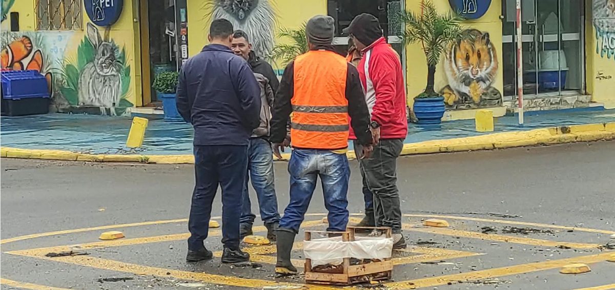 Municipalidad de Pedro Juan Caballero retira cuestionada "rotondita" tras reclamos ciudadanos