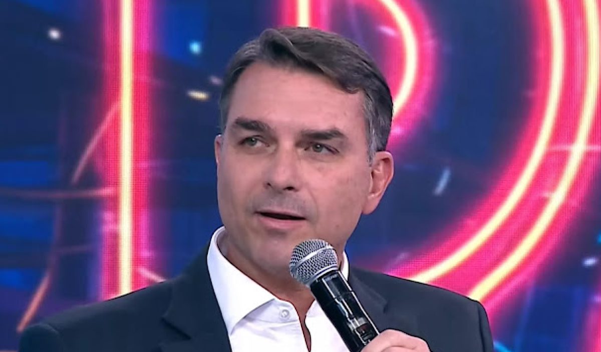 De la tensión al diálogo: El contraste en la relación de la familia Bolsonaro con la TV Globo