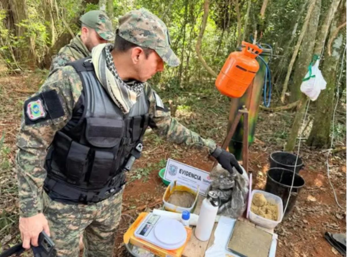 Desmantelan laboratorio clandestino de marihuana "ICE" en Capitán Bado