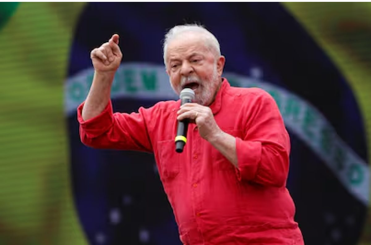Lula revierte las encuestas, se impone a Flávio Bolsonaro en un dramático balotaje y es reelecto presidente de Brasil